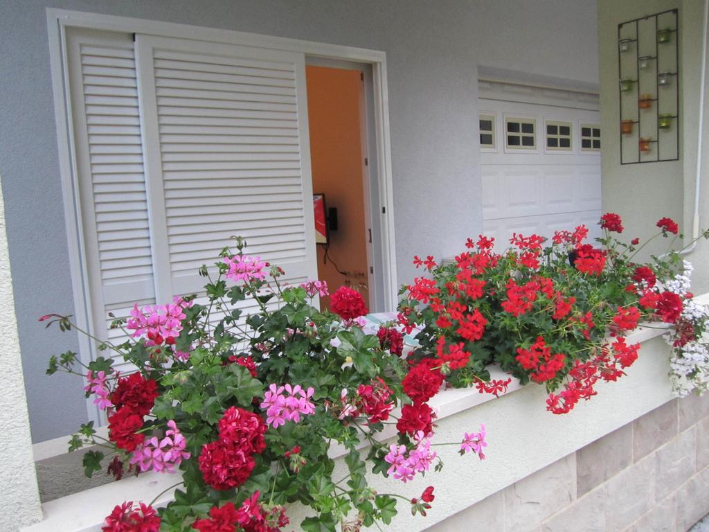 Apartments Ivandic Tučepi Oda fotoğraf